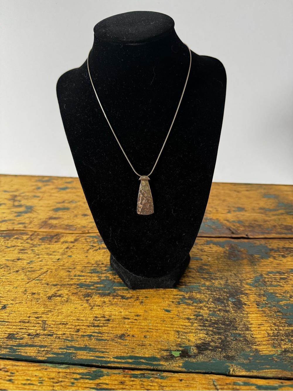 Silver Textured Pendant with Necklace